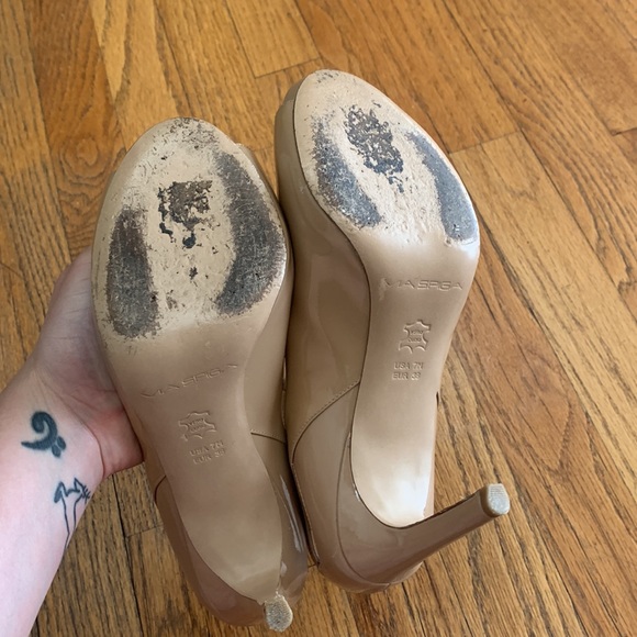 Nude Color Heels - Picture 4 of 4